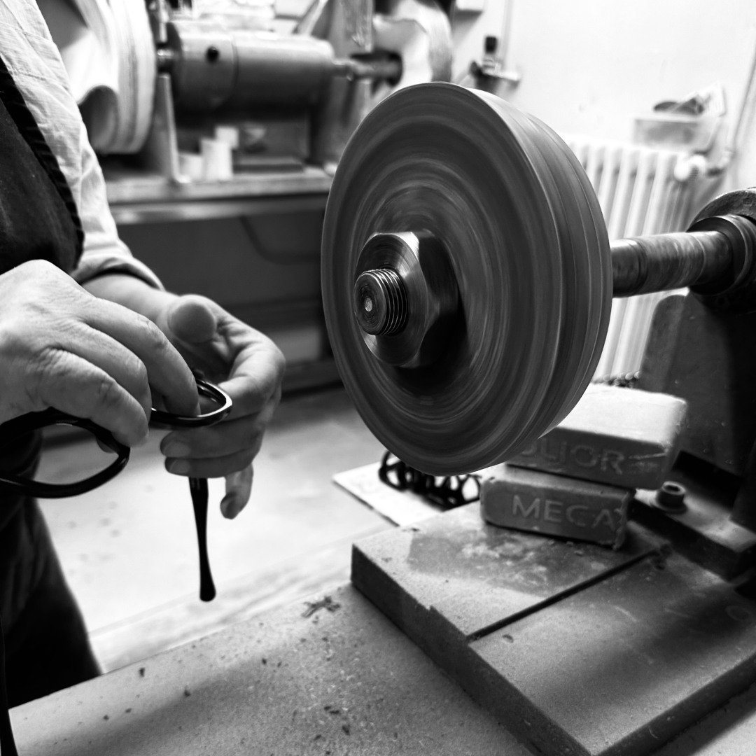 La Tradition Artisanale de la Lunetterie dans le Jura