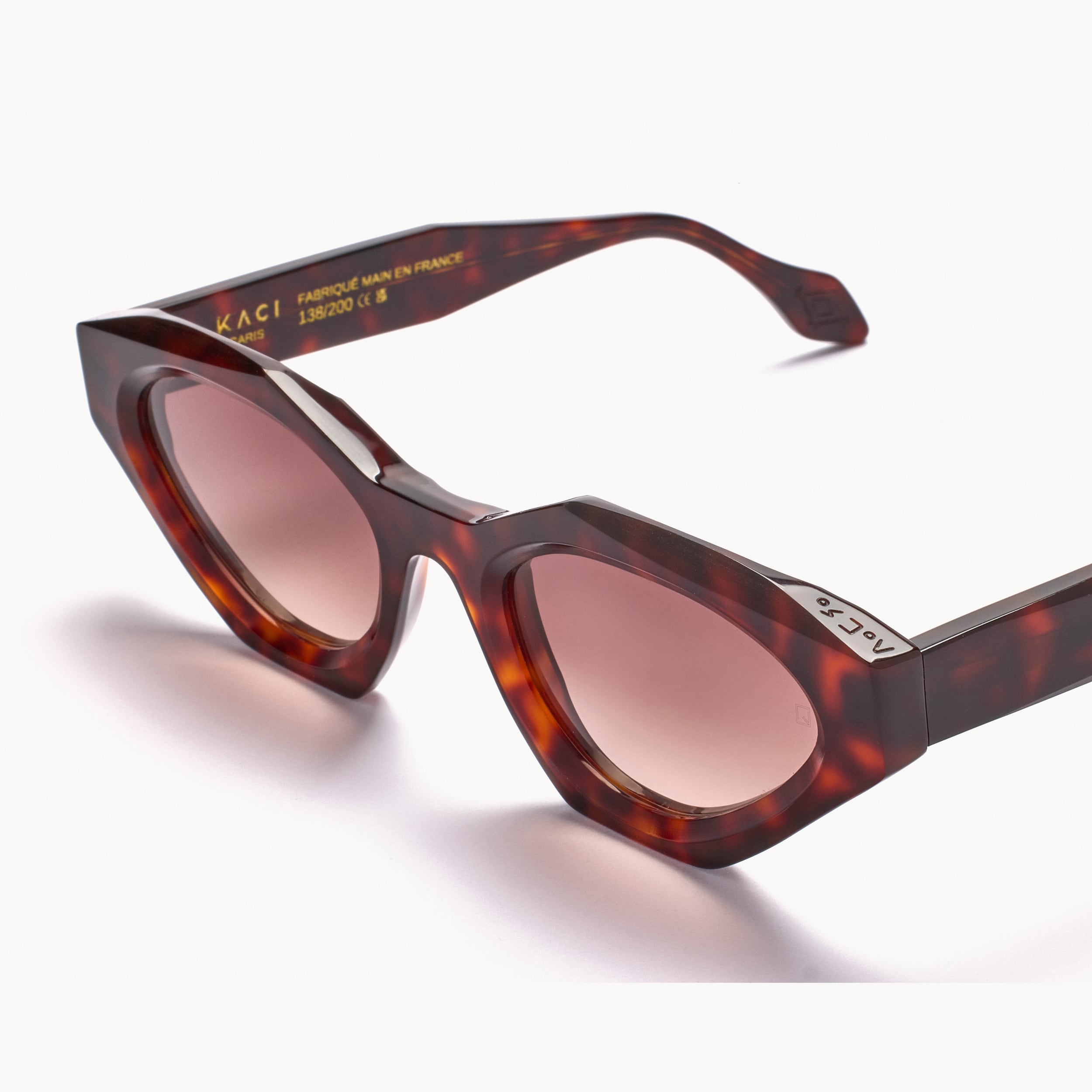 Damya Red Turtle